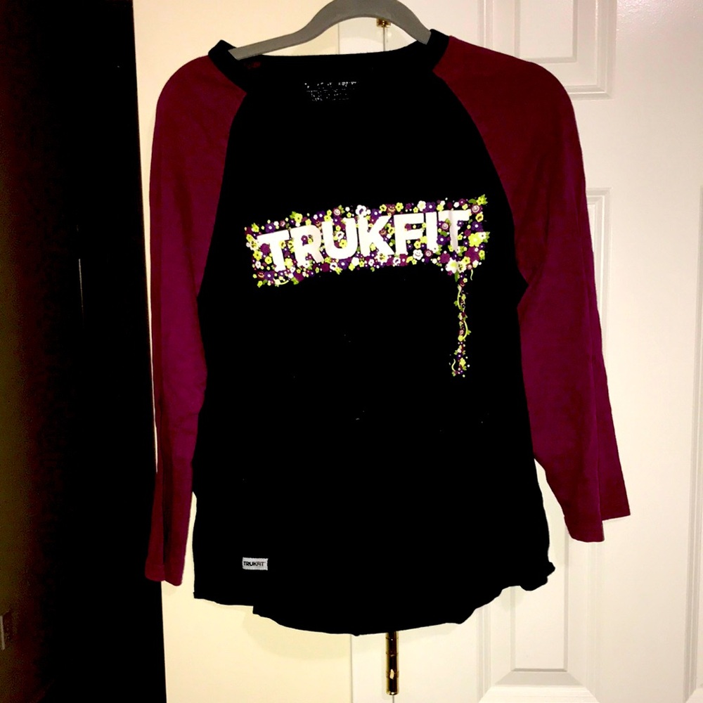Trukfit Unisex Reglan Long Sleeve Baseball Shirt. Black with Maroon sleeves.
